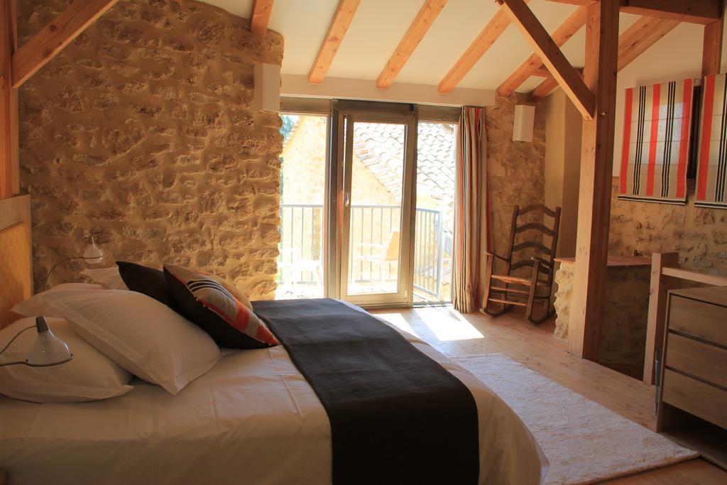 Hotel Hollyoaks Estate Saint-Pons-la-Calm Zimmer foto