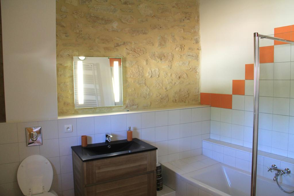 Hotel Hollyoaks Estate Saint-Pons-la-Calm Zimmer foto