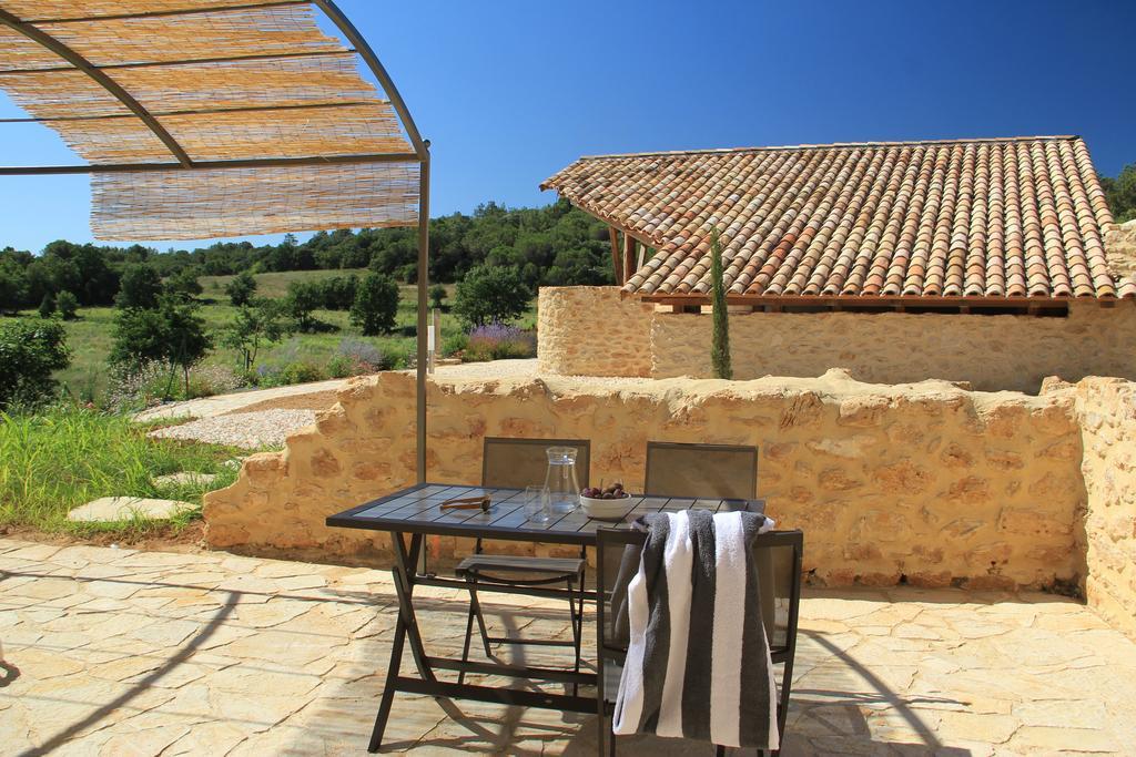 Hotel Hollyoaks Estate Saint-Pons-la-Calm Zimmer foto