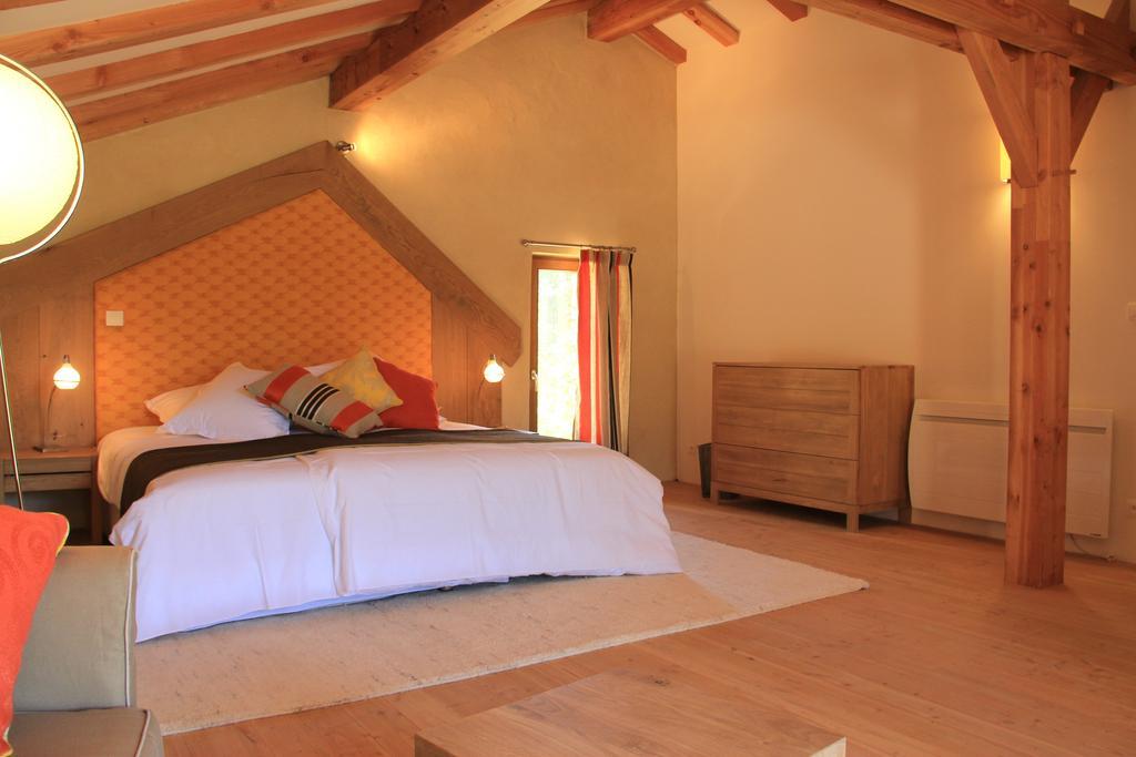 Hotel Hollyoaks Estate Saint-Pons-la-Calm Zimmer foto